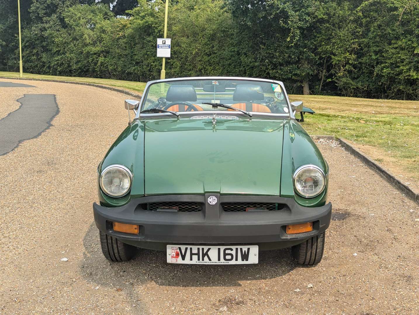 <p>1981 MG B ROADSTER&nbsp;</p>