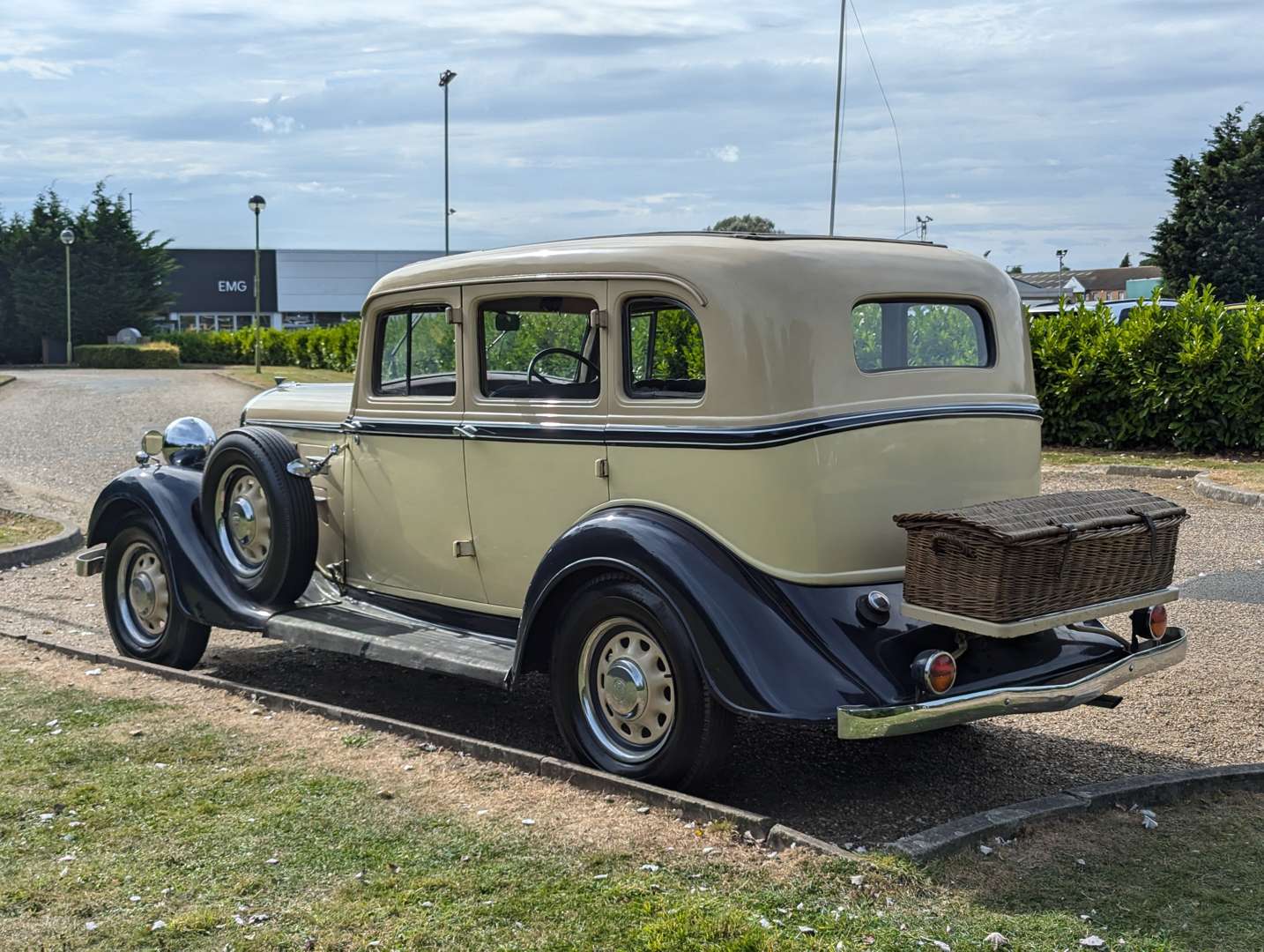 <p>1934 CHRYSLER KEW SIX</p>