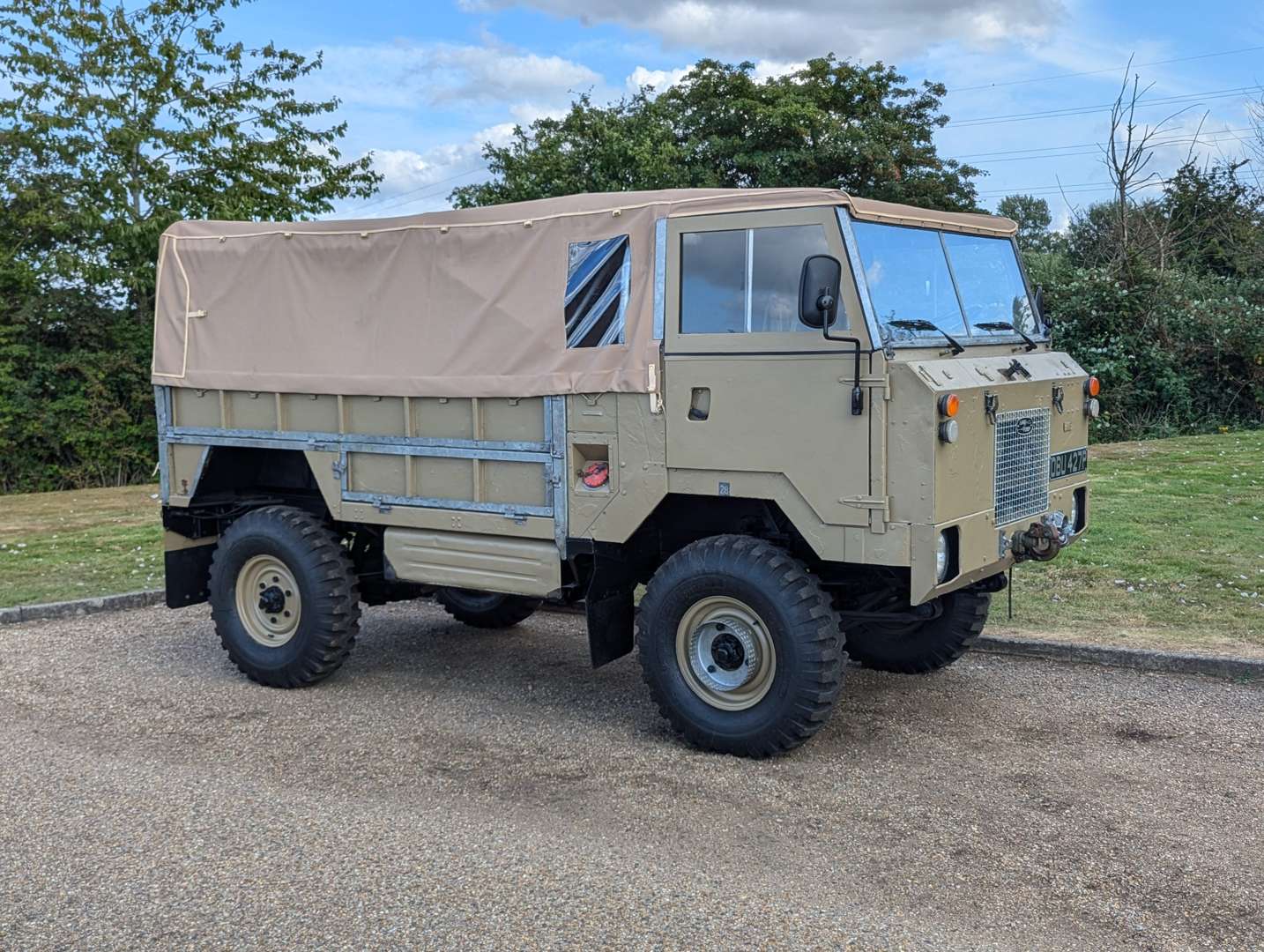 <p>1976 LAND ROVER FORWARD CONTROL FC101 LHD&nbsp;</p>