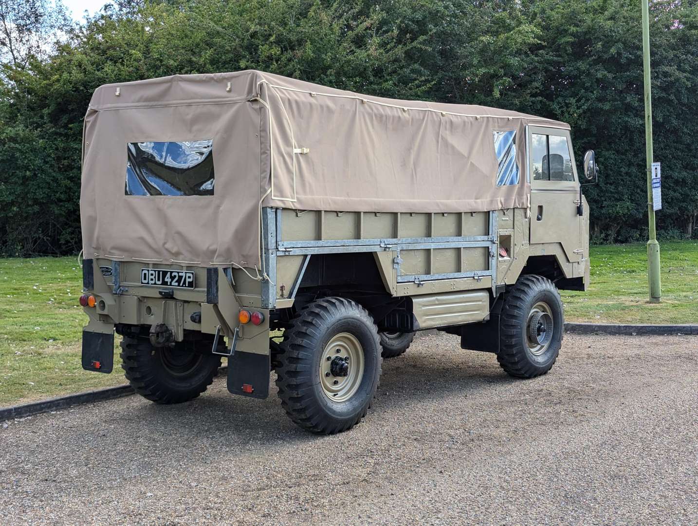 <p>1976 LAND ROVER FORWARD CONTROL FC101 LHD&nbsp;</p>