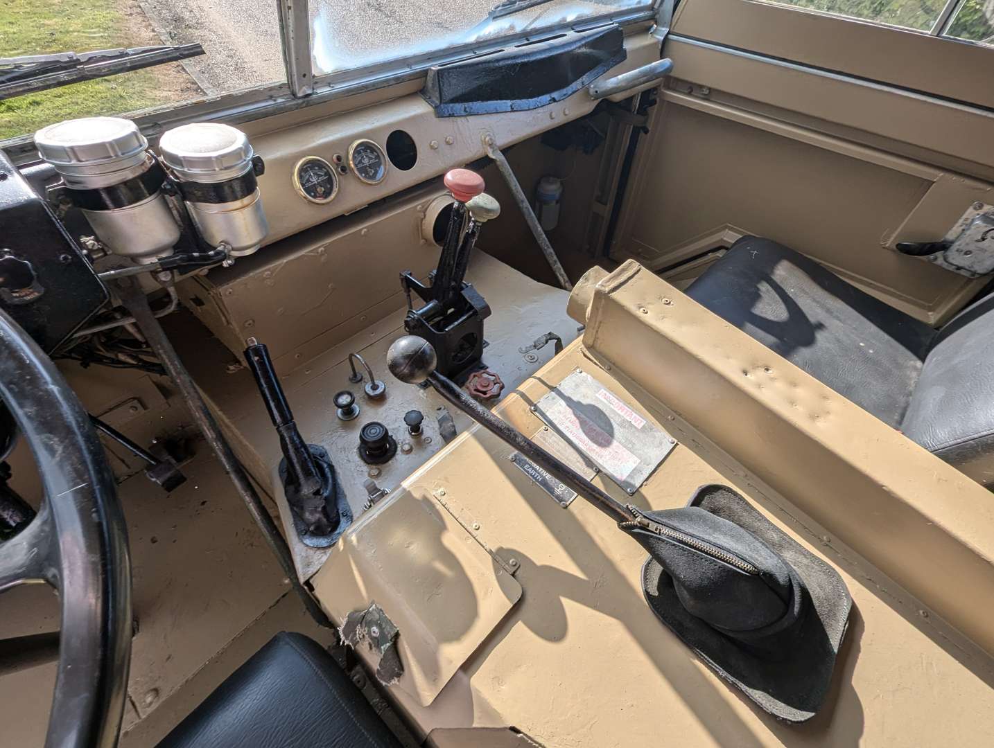 <p>1976 LAND ROVER FORWARD CONTROL FC101 LHD&nbsp;</p>