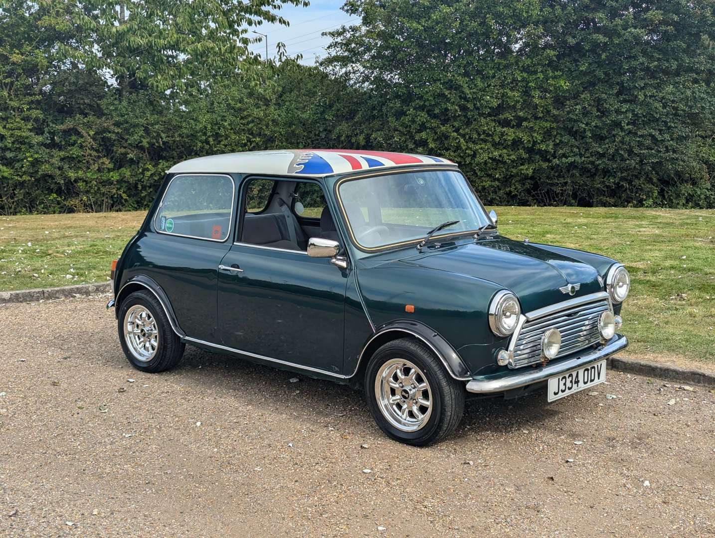 <p>1992 ROVER MINI MAYFAIR&nbsp;</p>