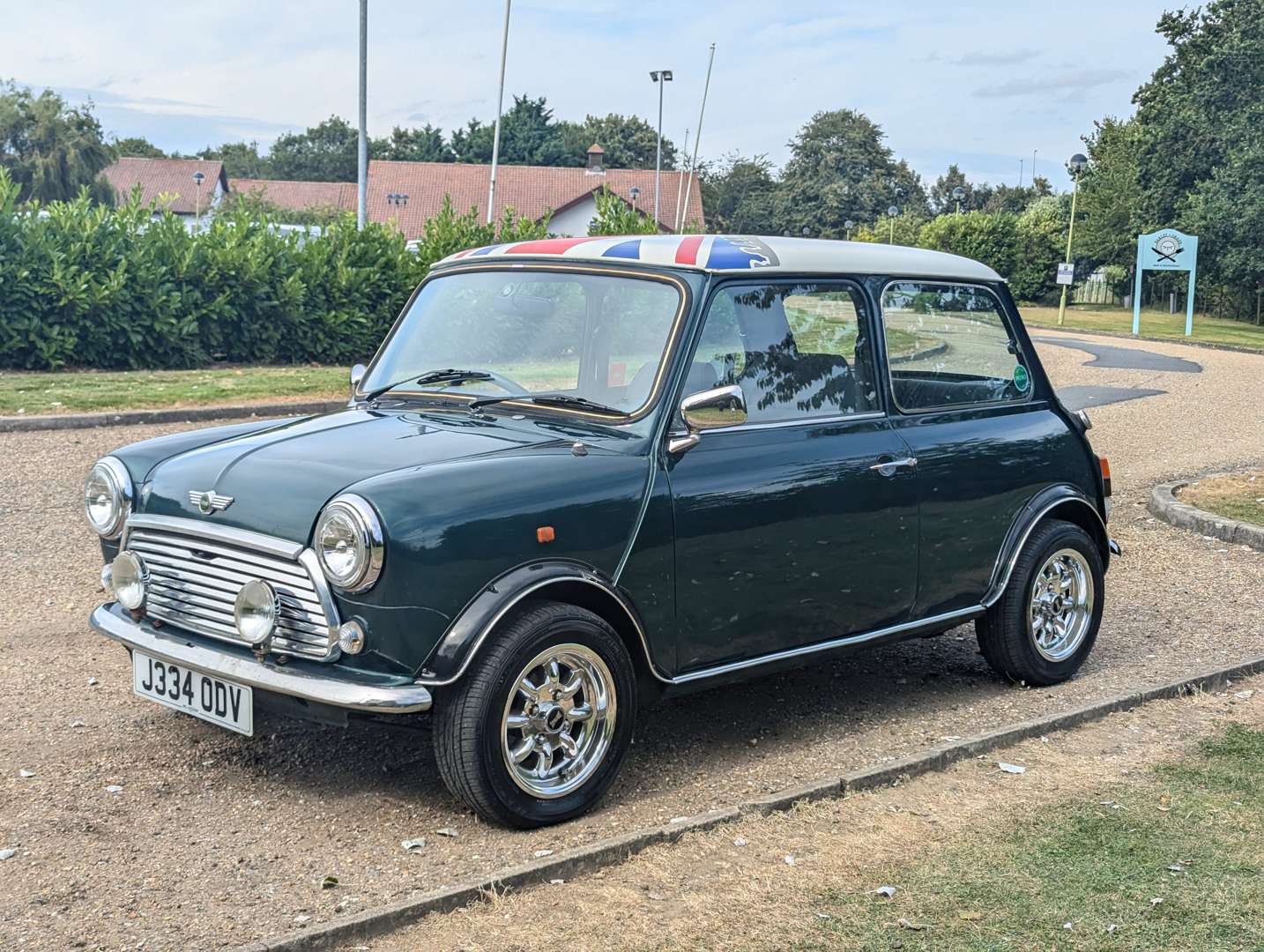 <p>1992 ROVER MINI MAYFAIR&nbsp;</p>