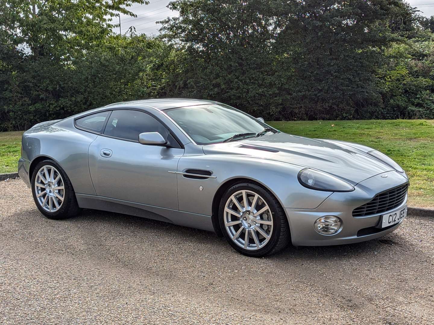 <p>2005 ASTON MARTIN VANQUISH S</p>