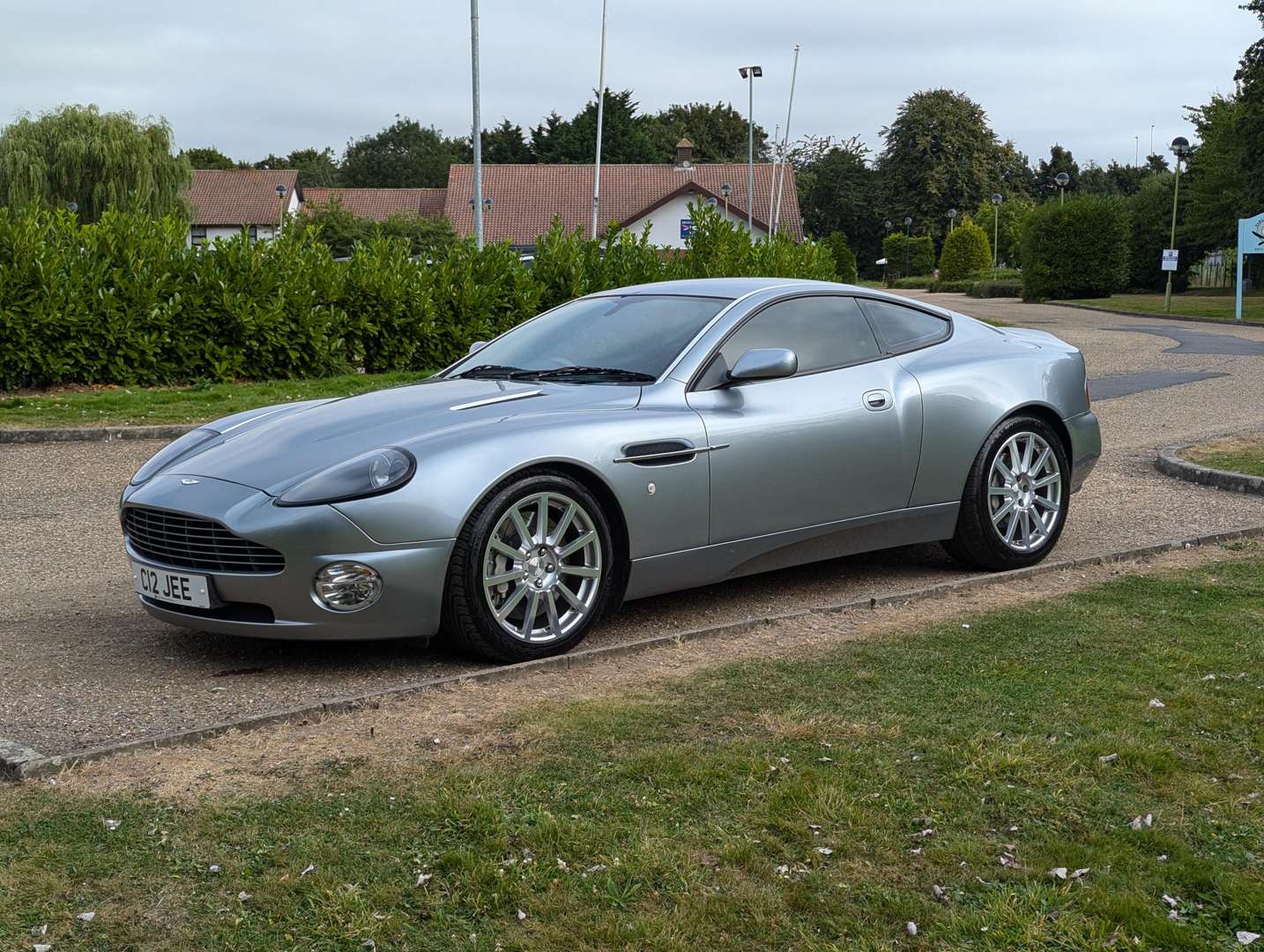 <p>2005 ASTON MARTIN VANQUISH S</p>