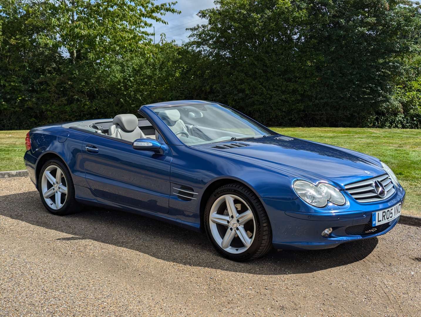 <p>2005 MERCEDES SL 350 AUTO</p>