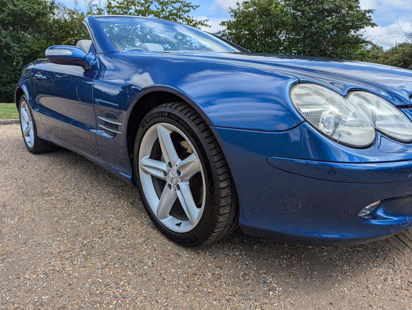 <p>2005 MERCEDES SL 350 AUTO</p>