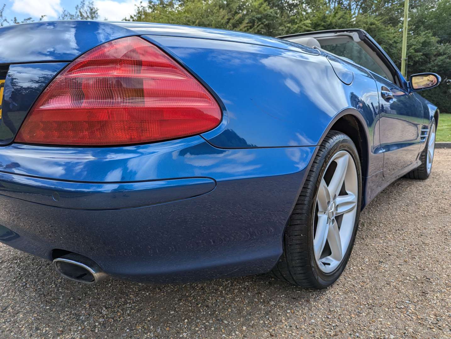 <p>2005 MERCEDES SL 350 AUTO</p>