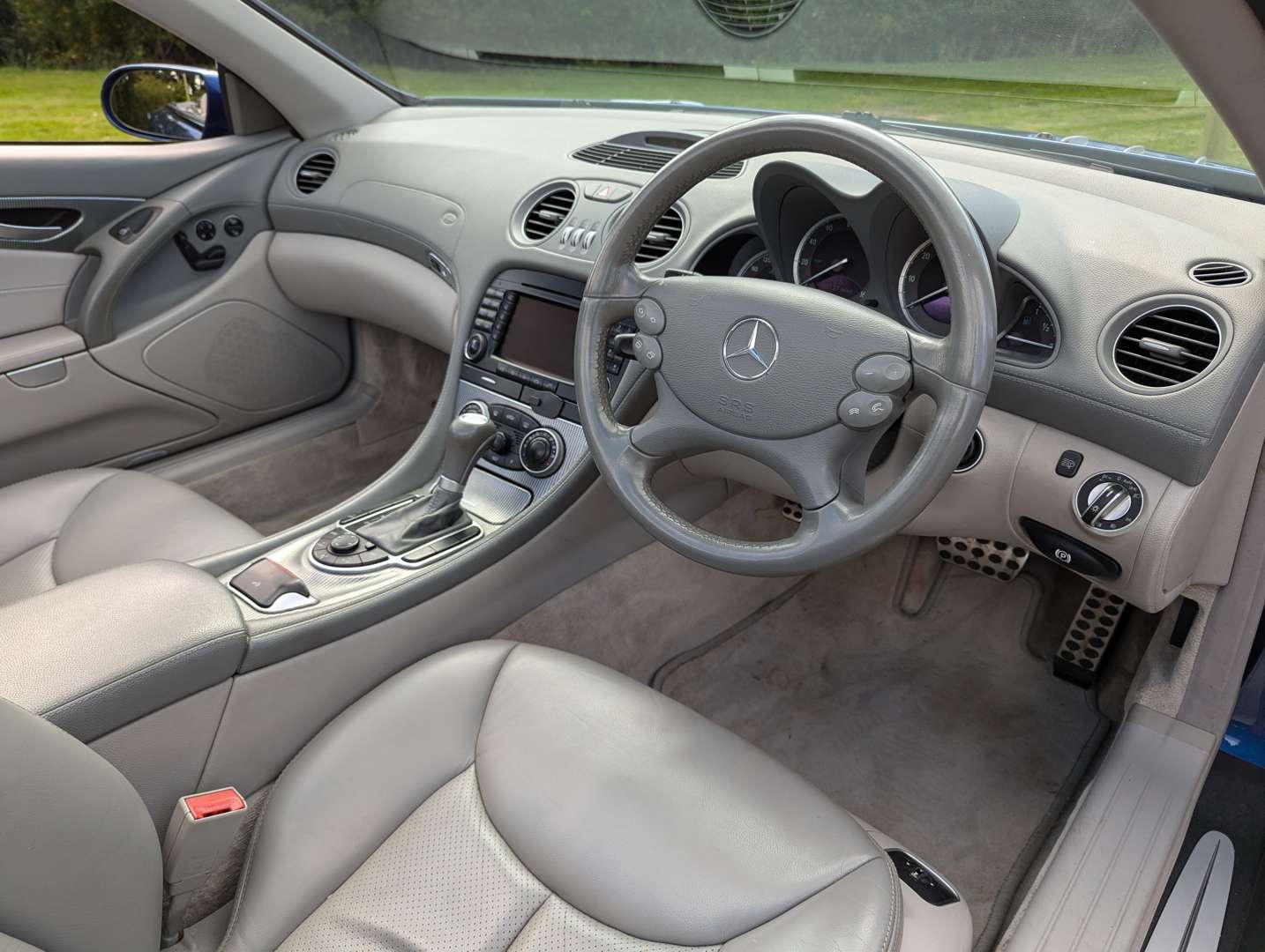 <p>2005 MERCEDES SL 350 AUTO</p>