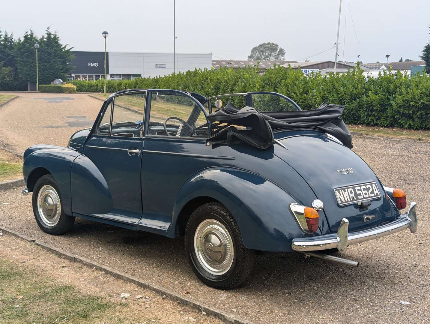 <p>1963 MORRIS MINOR 1000 CONVERTIBLE&nbsp;</p>