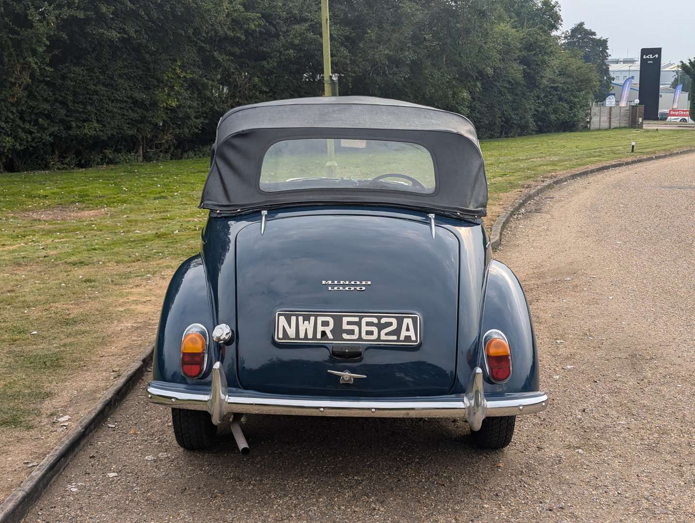 <p>1963 MORRIS MINOR 1000 CONVERTIBLE&nbsp;</p>