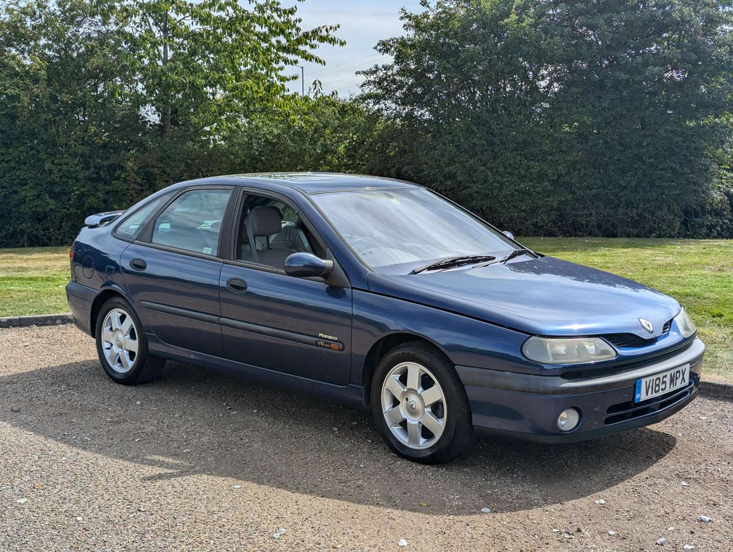 <p>2000 RENAULT LAGUNA MONACO 3.0 V6 AUTO</p>