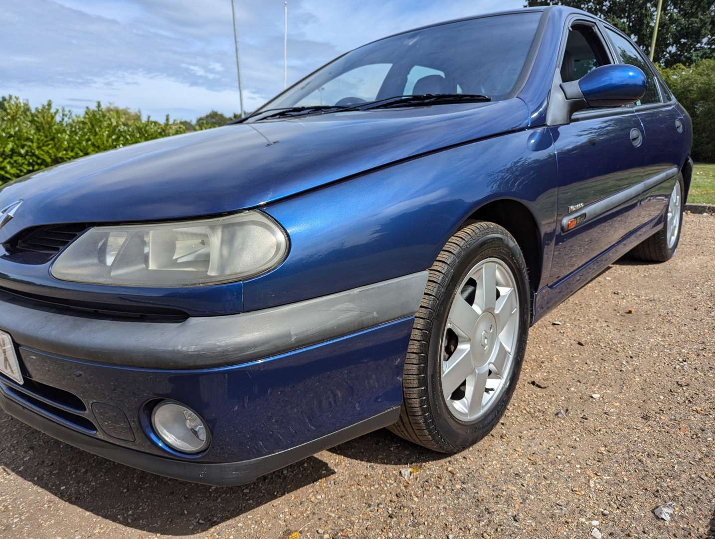 <p>2000 RENAULT LAGUNA MONACO 3.0 V6 AUTO</p>