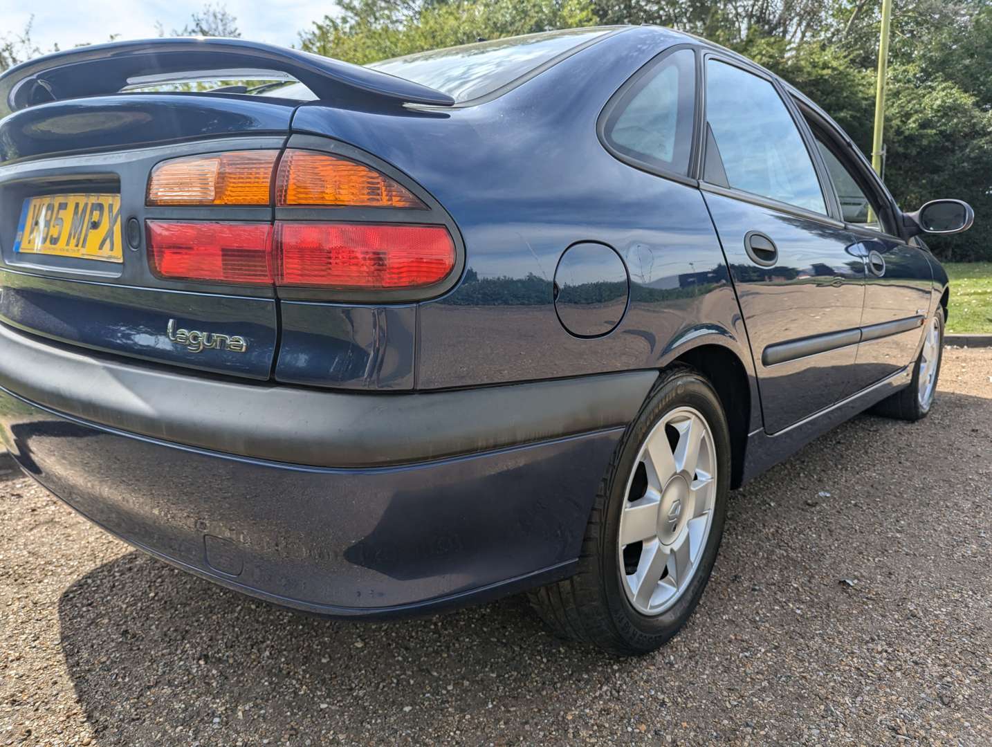 <p>2000 RENAULT LAGUNA MONACO 3.0 V6 AUTO</p>