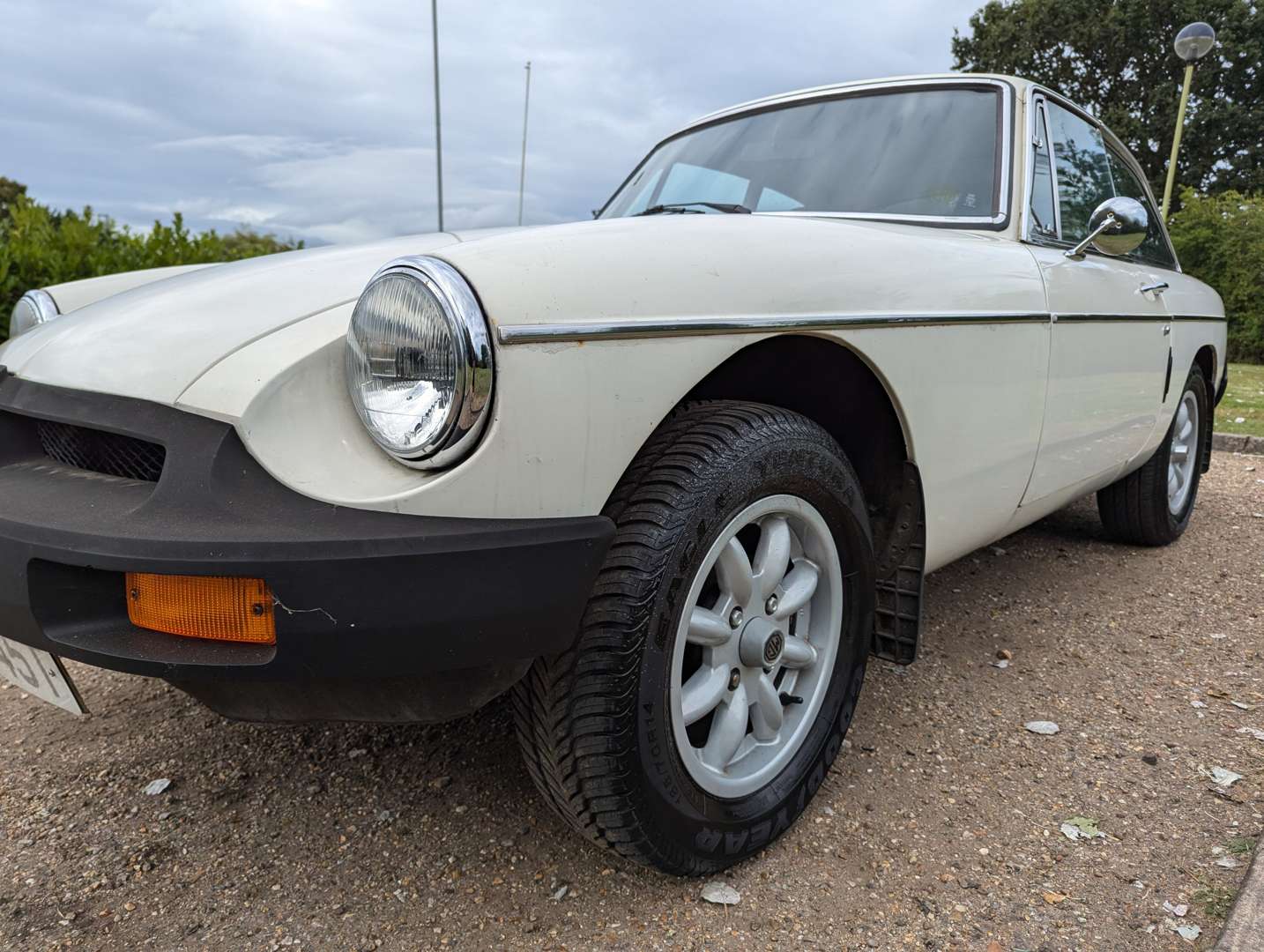 <p>1978 MG B GT&nbsp;</p>