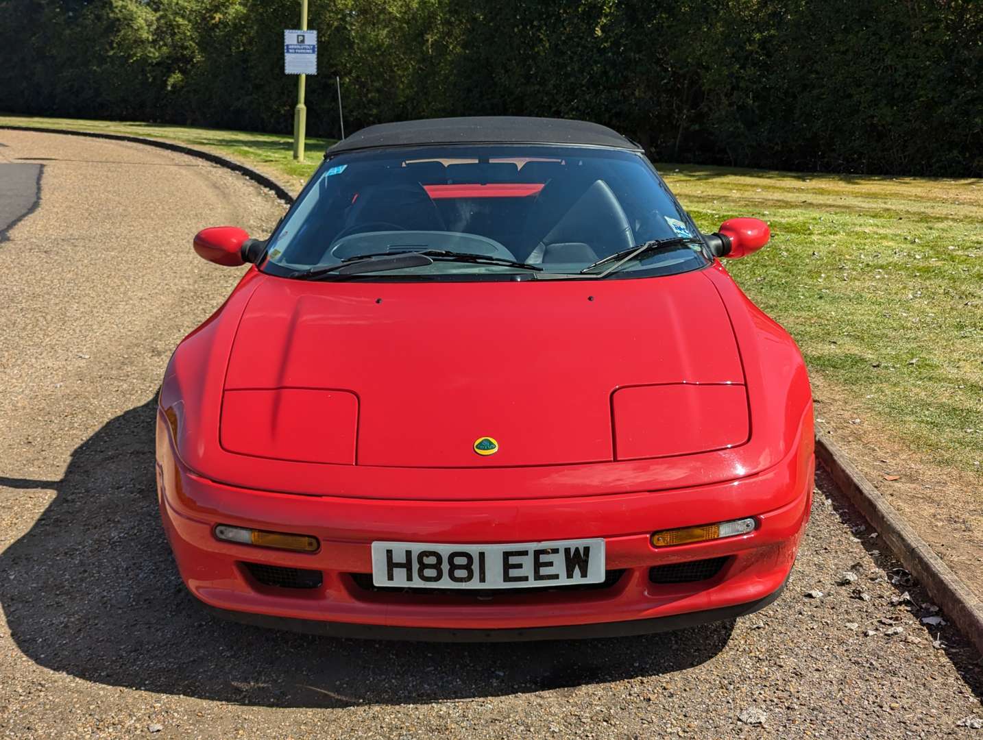 <p>1991 LOTUS ELAN SE TURBO</p>