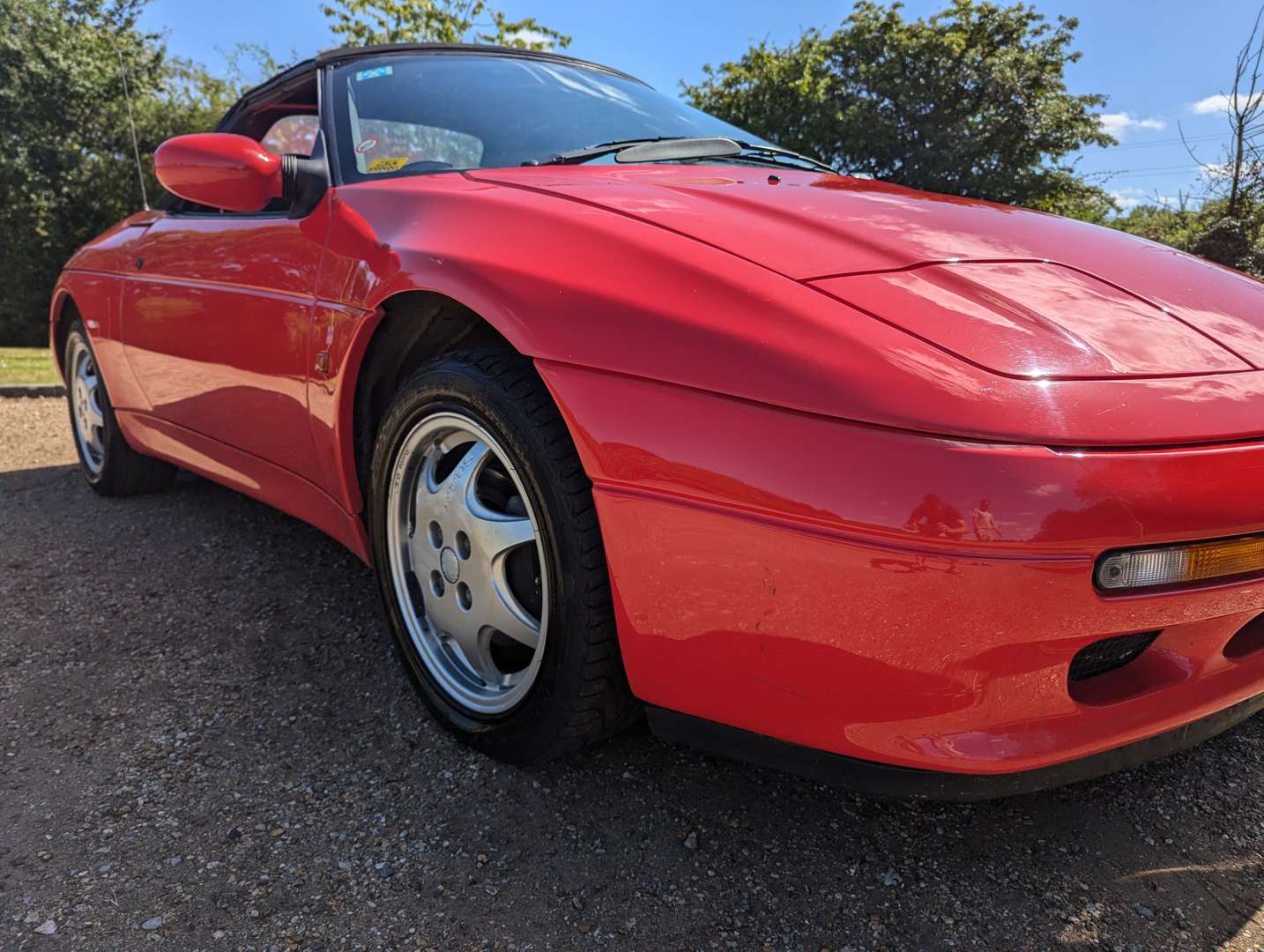 <p>1991 LOTUS ELAN SE TURBO</p>