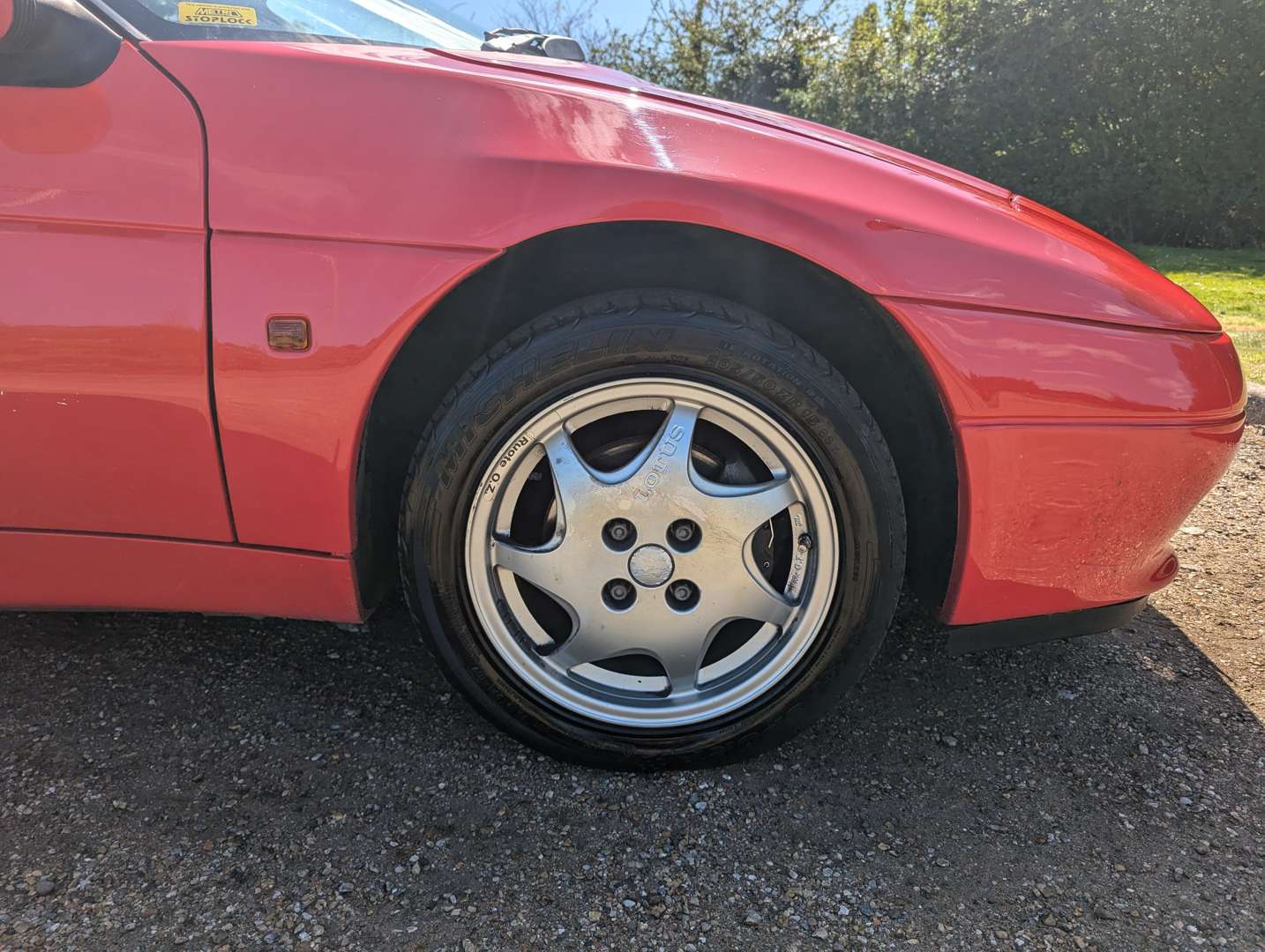 <p>1991 LOTUS ELAN SE TURBO</p>