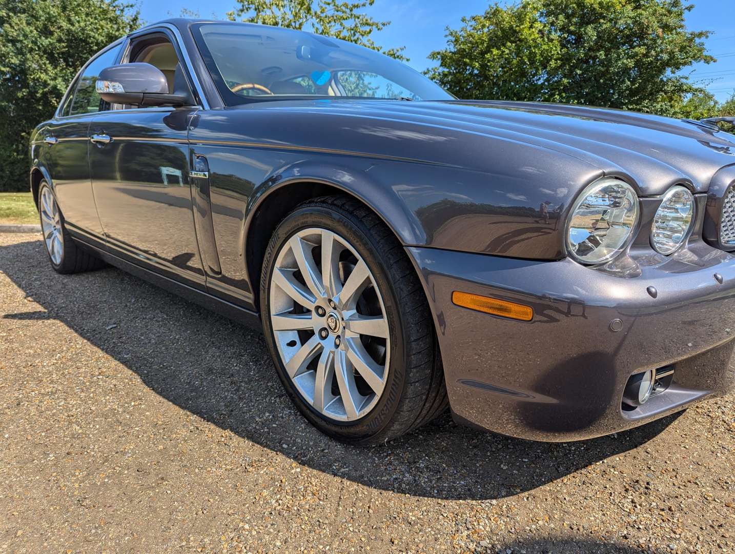 <p>2009 JAGUAR XJ 3.0 SALOON</p>