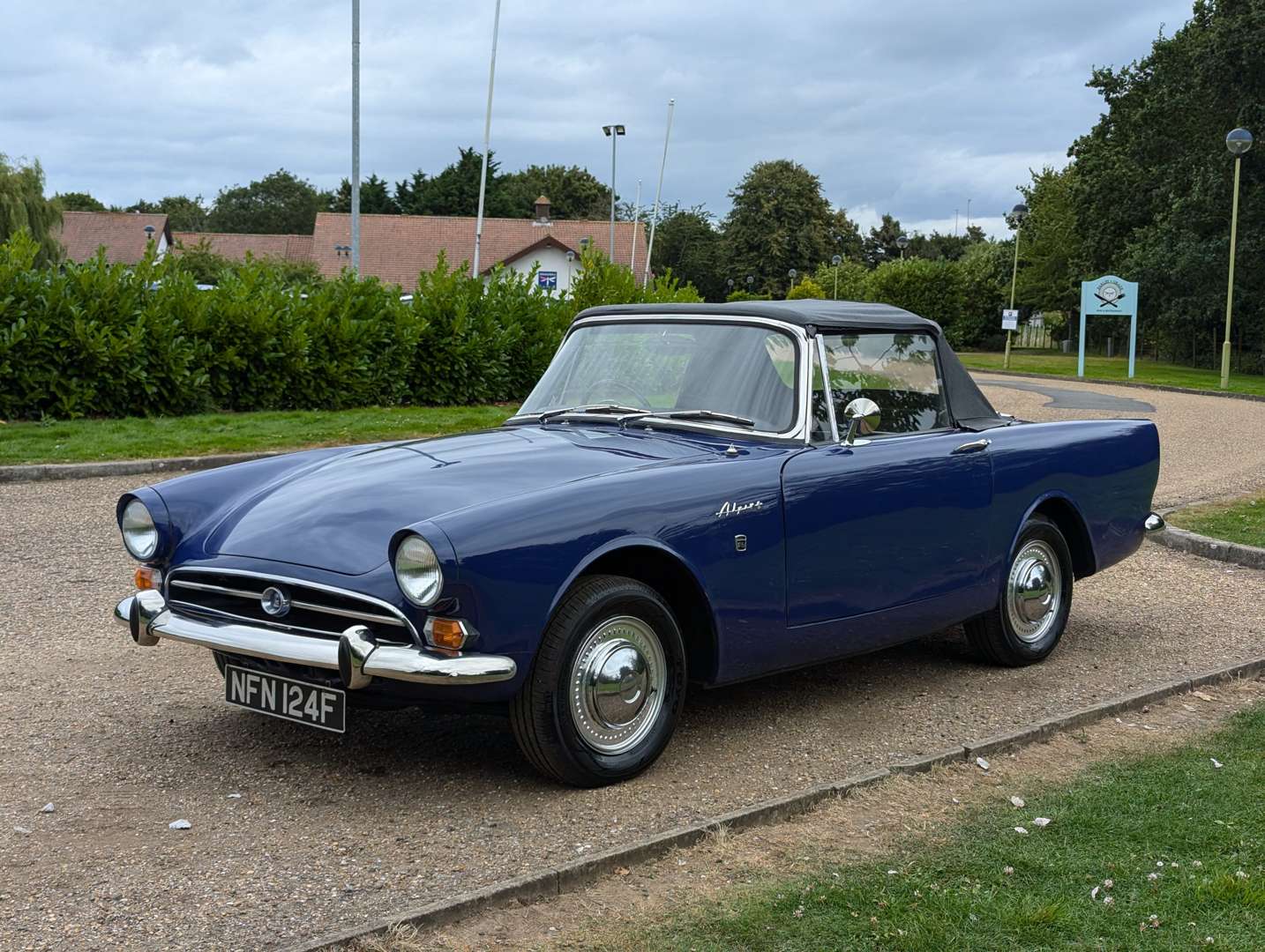 <p>1967 SUNBEAM ALPINE&nbsp;</p>