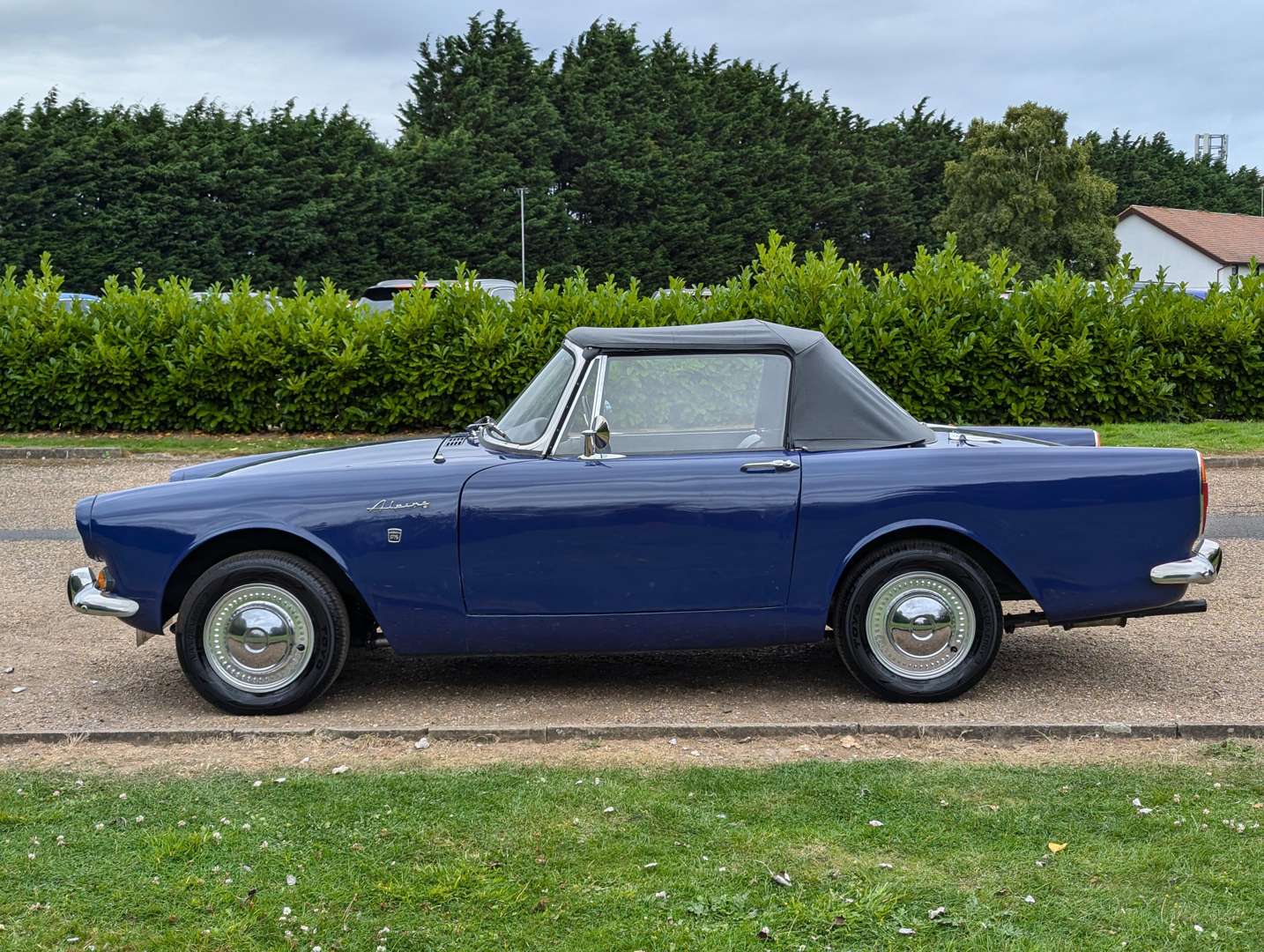 <p>1967 SUNBEAM ALPINE&nbsp;</p>