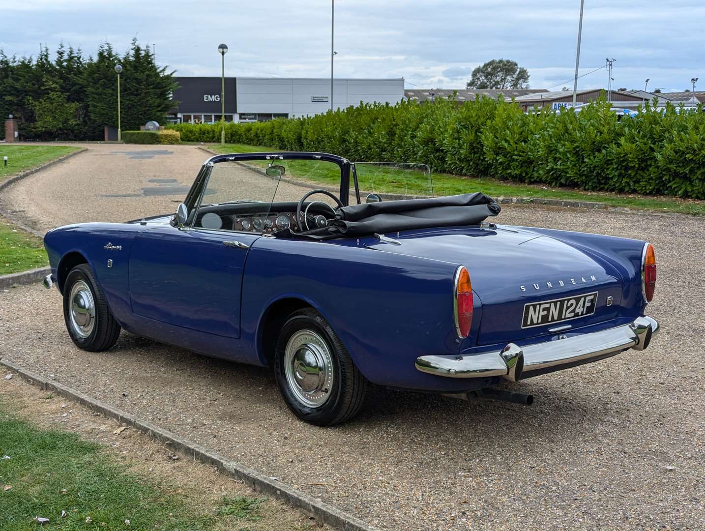 <p>1967 SUNBEAM ALPINE&nbsp;</p>