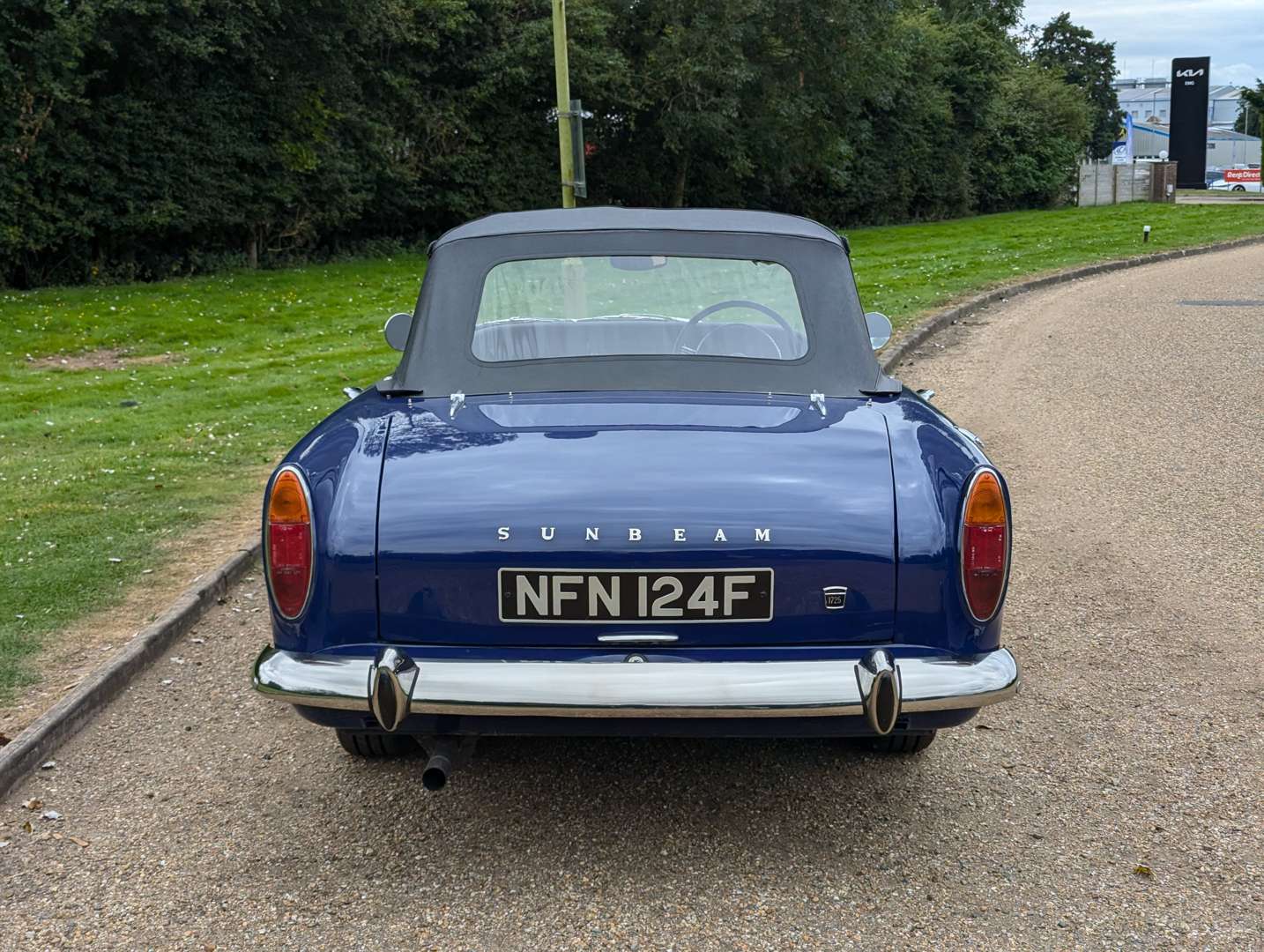 <p>1967 SUNBEAM ALPINE&nbsp;</p>