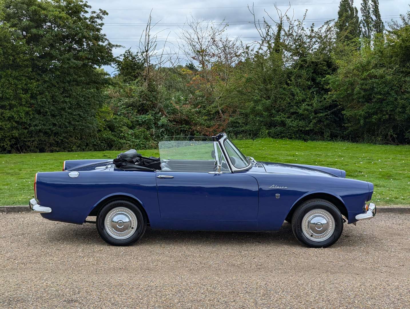 <p>1967 SUNBEAM ALPINE&nbsp;</p>