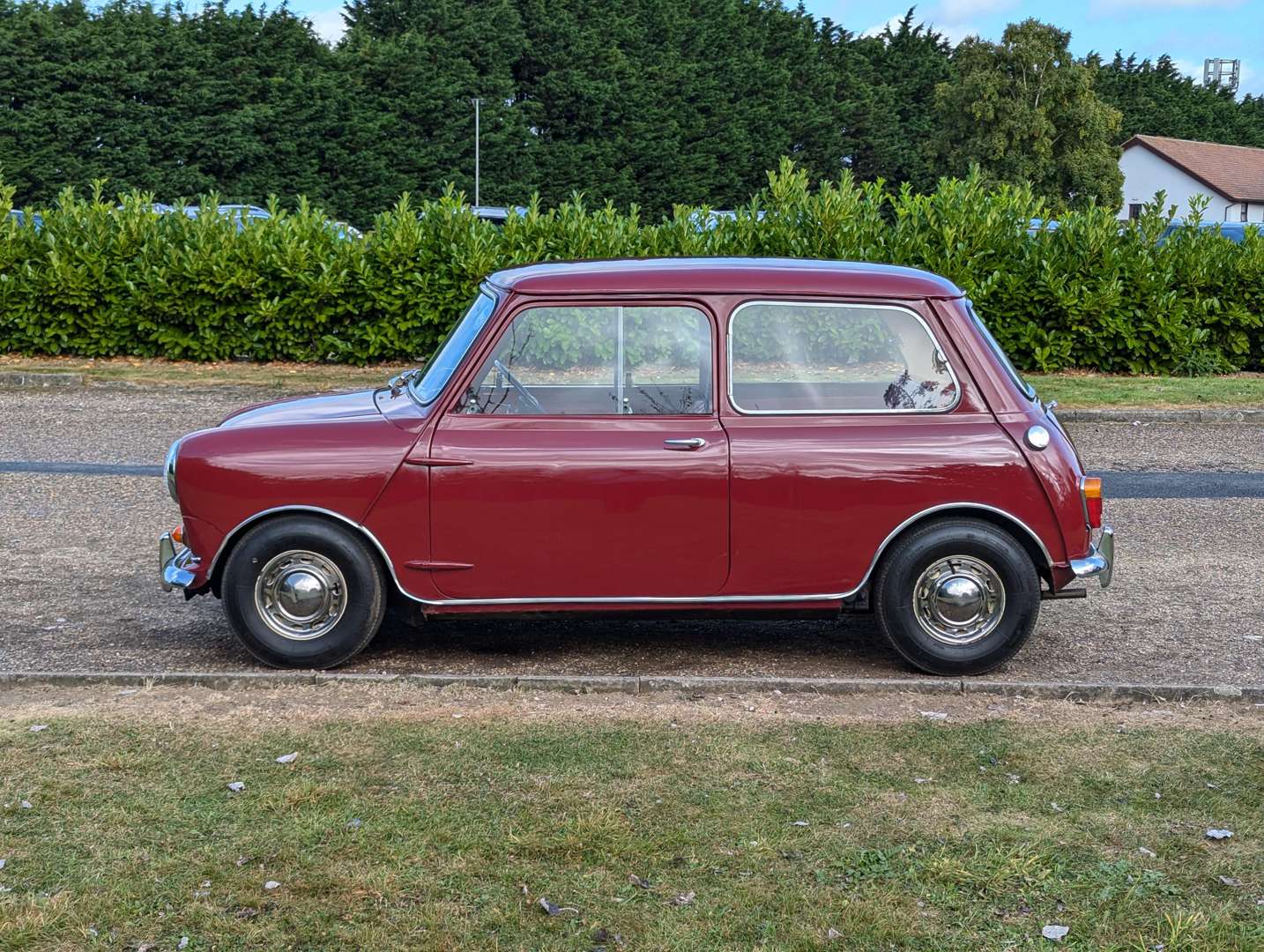 <p>1961 MORRIS MINI MKI</p>