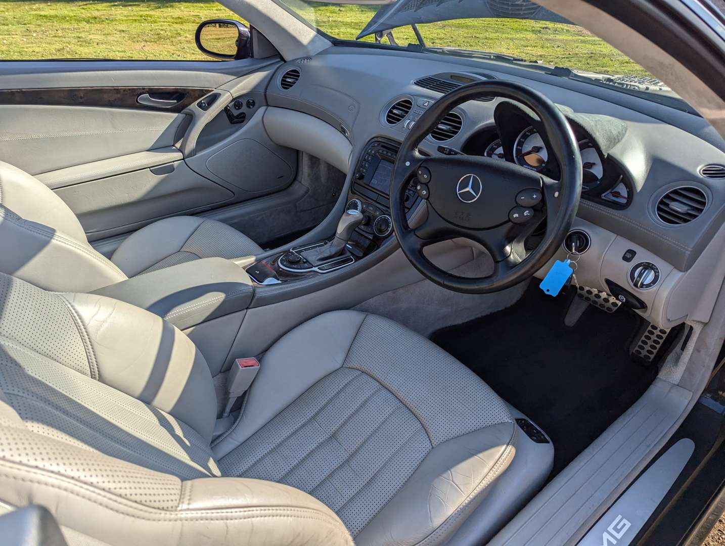 <p>2003 MERCEDES SL55 AMG KOMPRESSOR&nbsp;</p>