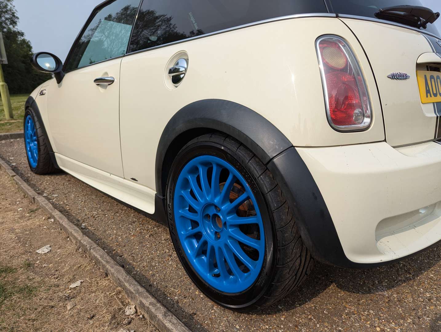 <p>2006 MINI COOPER S JCW</p>