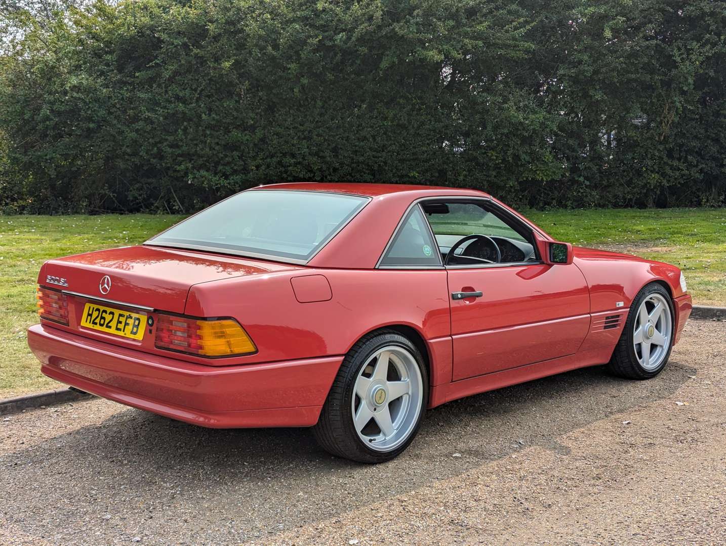 <p>1991 MERCEDES R129 500SL-32 AUTO</p>