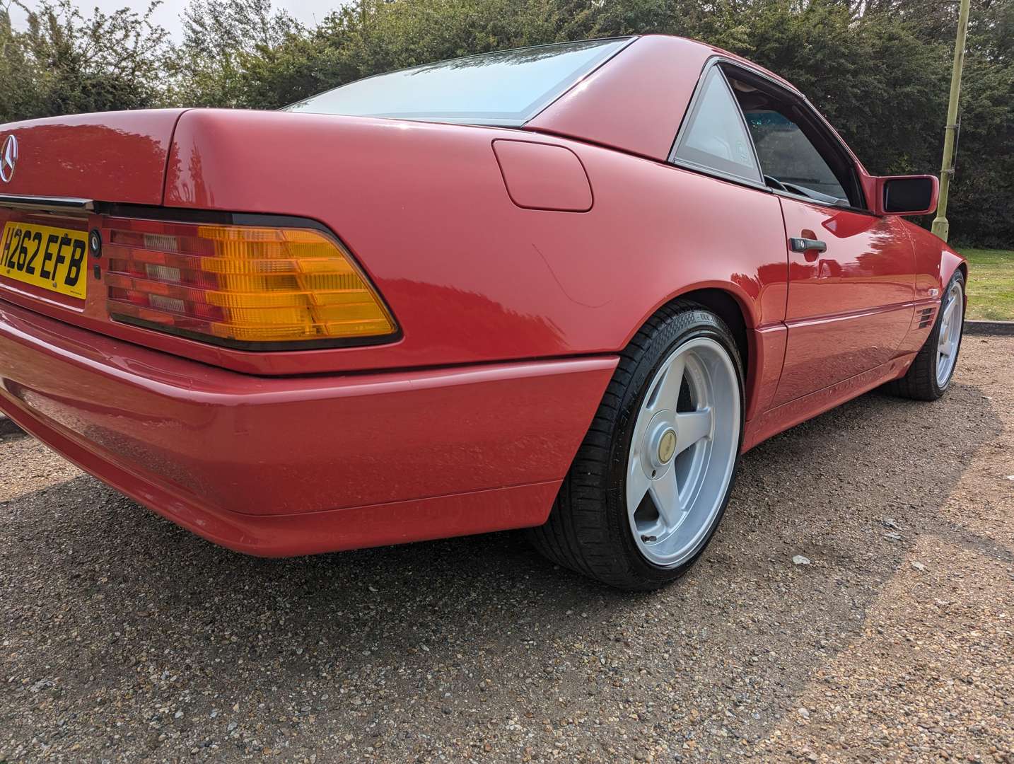 <p>1991 MERCEDES R129 500SL-32 AUTO</p>