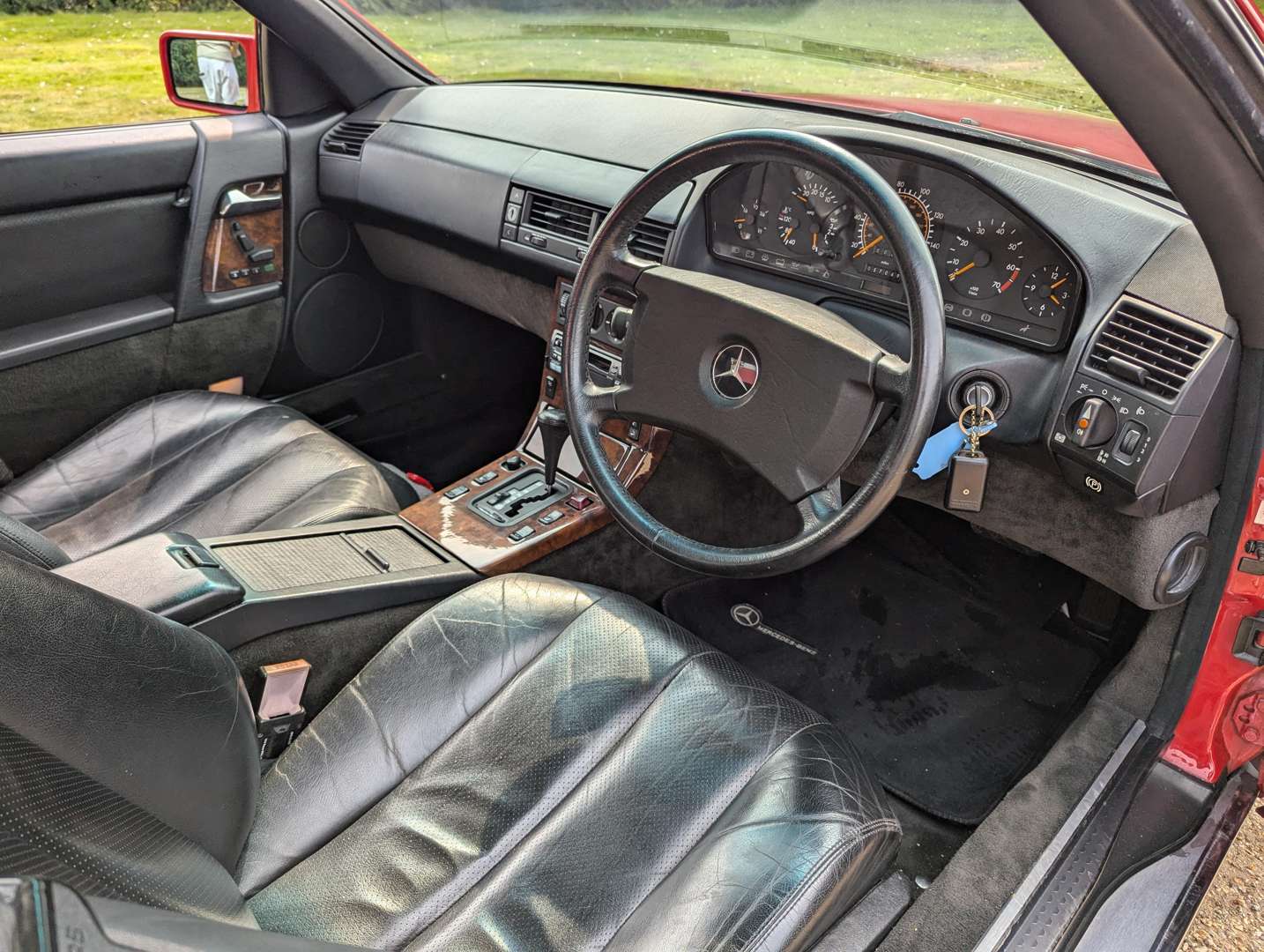 <p>1991 MERCEDES R129 500SL-32 AUTO</p>