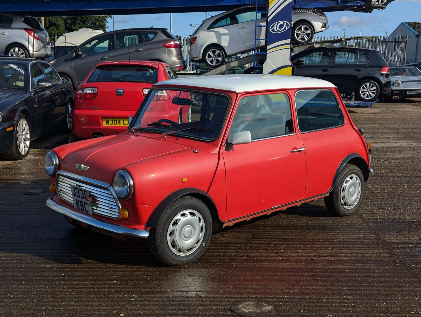 <p>1991 ROVER MINI MAYFAIR</p>