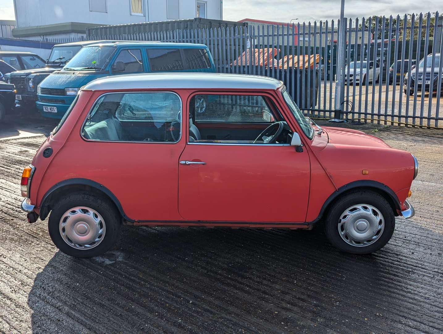 <p>1991 ROVER MINI MAYFAIR</p>