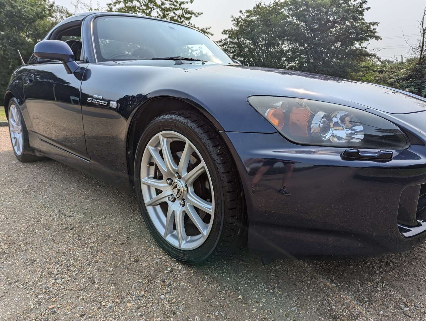 <p>2004 HONDA S2000 GT</p>