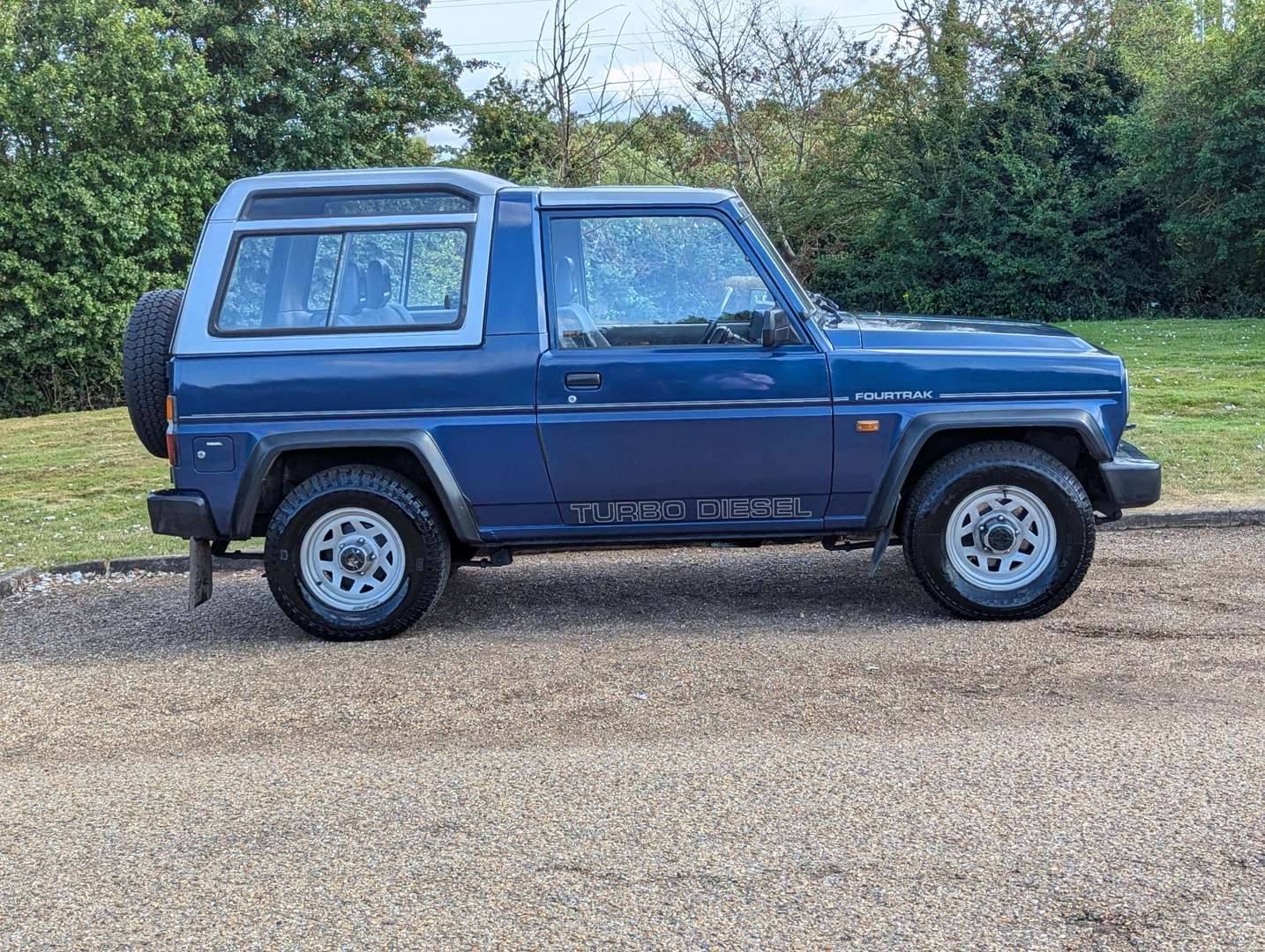 <p>1990 DAIHATSU FOURTRAK EL DIESEL</p>