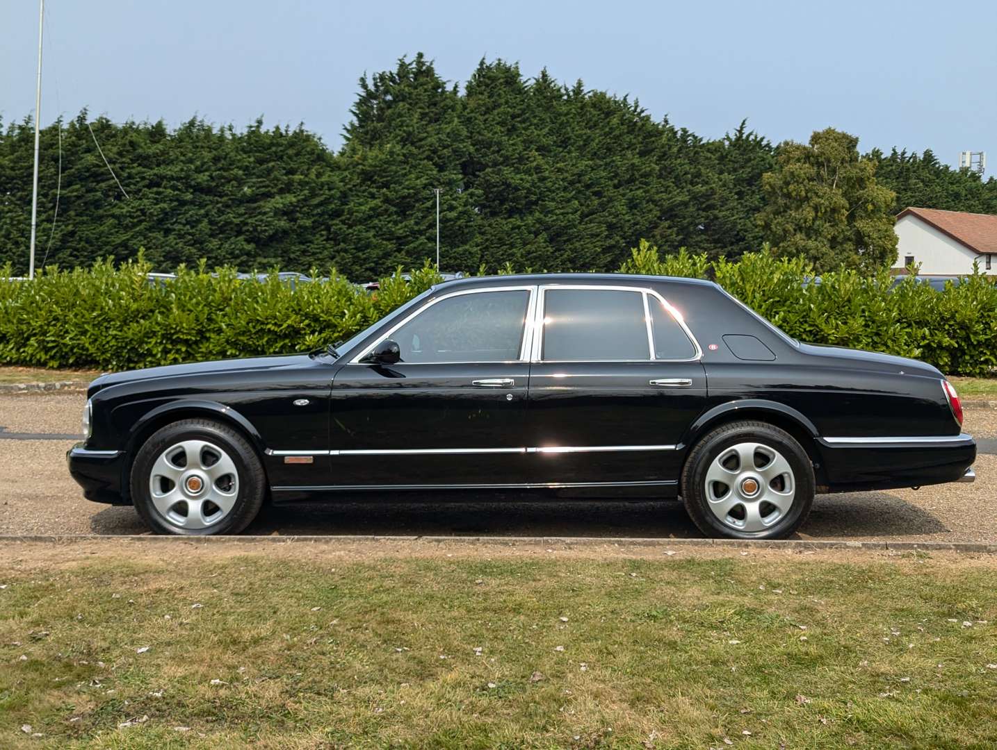 <p>1998 BENTLEY ARNAGE GREEN LABEL AUTO</p>