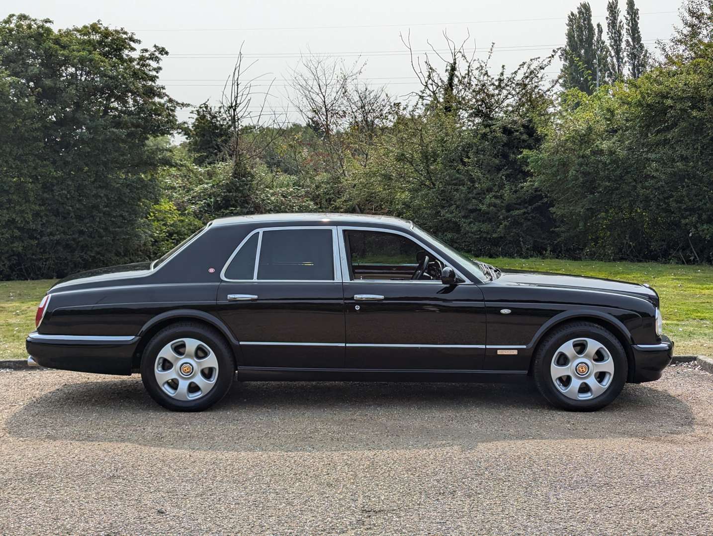 <p>1998 BENTLEY ARNAGE GREEN LABEL AUTO</p>