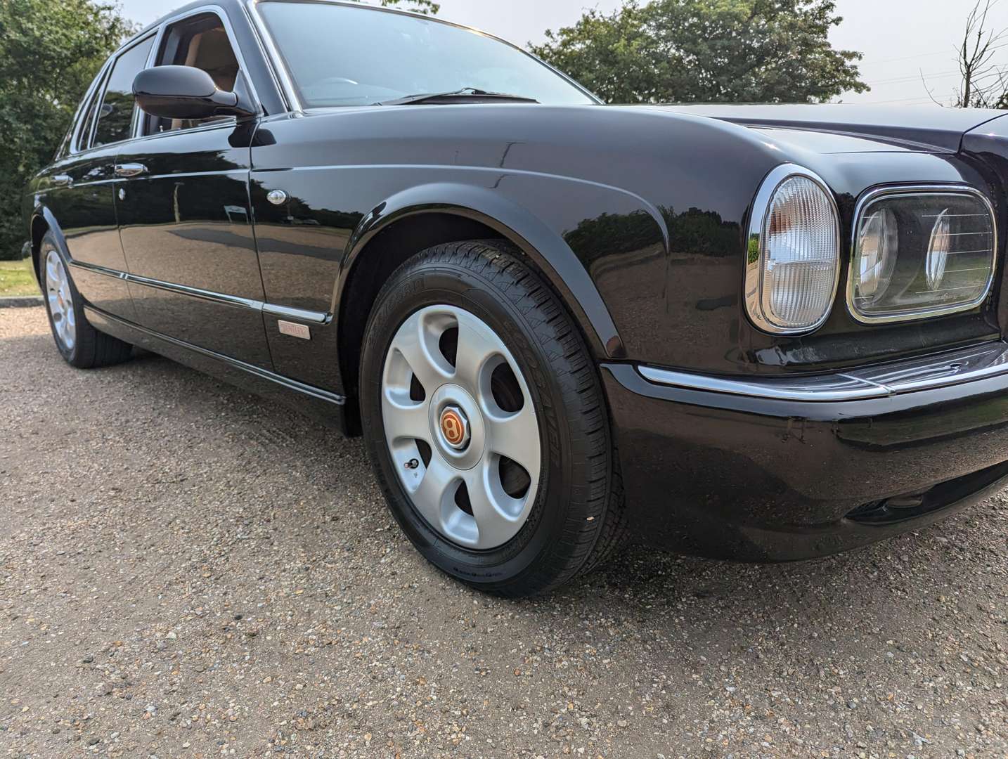 <p>1998 BENTLEY ARNAGE GREEN LABEL AUTO</p>