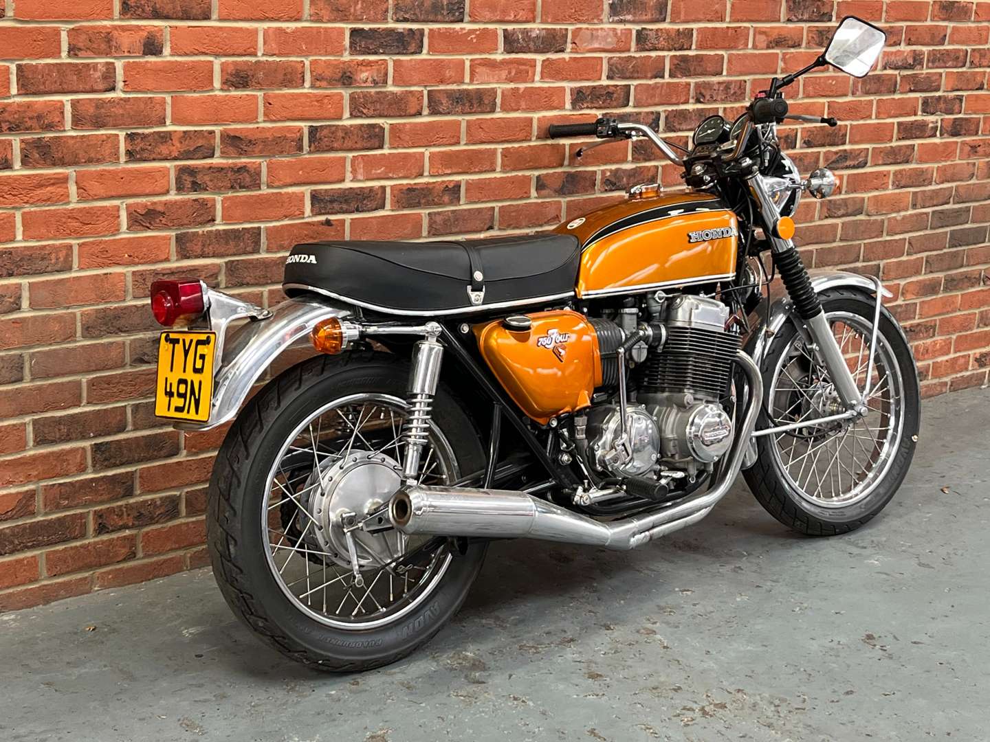 <p>1974 HONDA CB750</p>