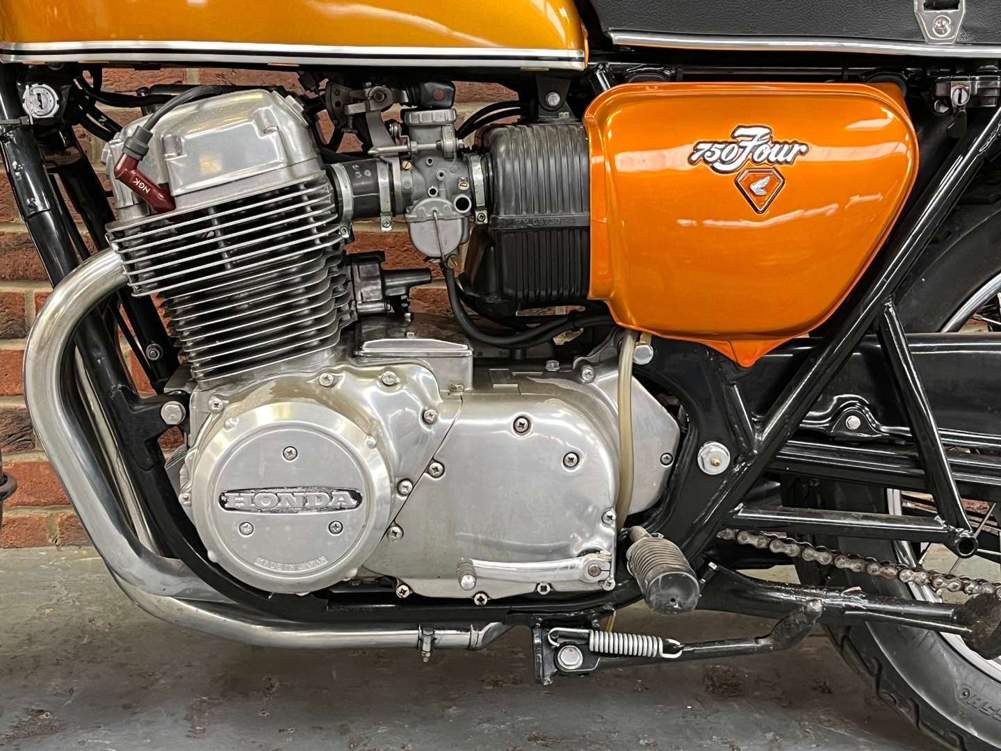 <p>1974 HONDA CB750</p>