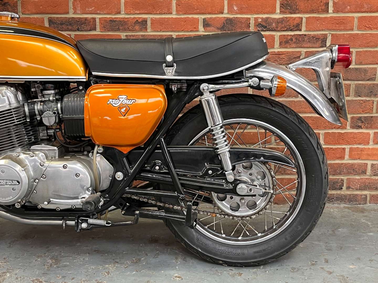 <p>1974 HONDA CB750</p>