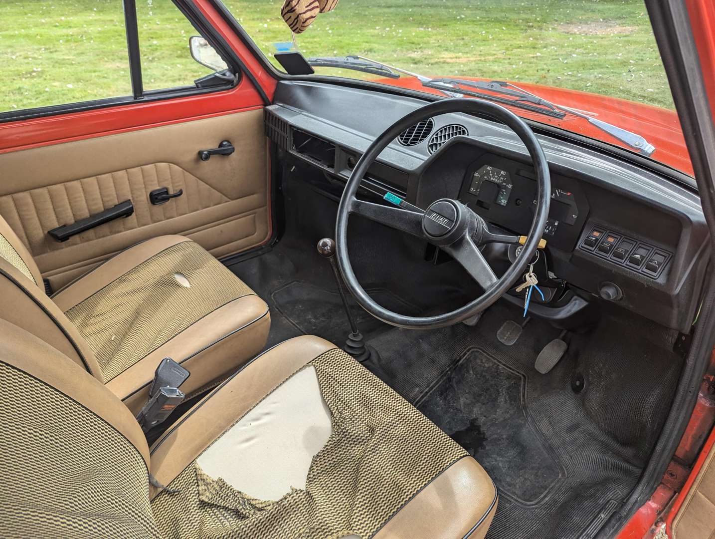 <p>1981 FIAT 127L&nbsp;</p>