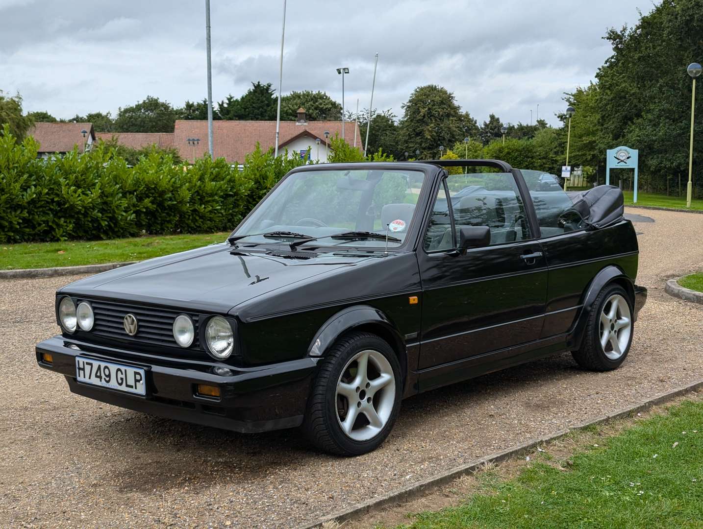 <p>1991 VW GOLF CLIPPER 1.8 CABRIO AUTO</p>