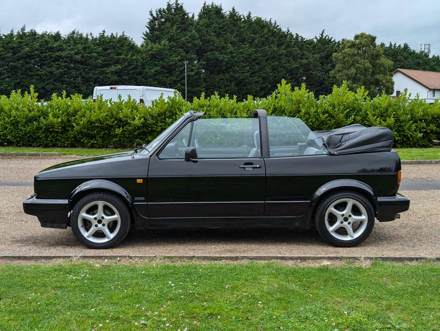 <p>1991 VW GOLF CLIPPER 1.8 CABRIO AUTO</p>