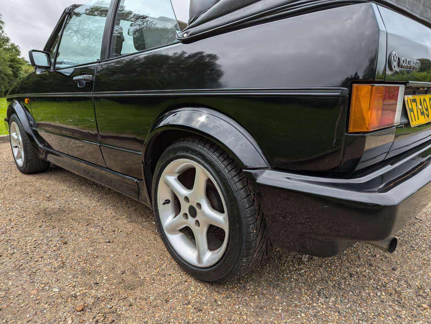 <p>1991 VW GOLF CLIPPER 1.8 CABRIO AUTO</p>