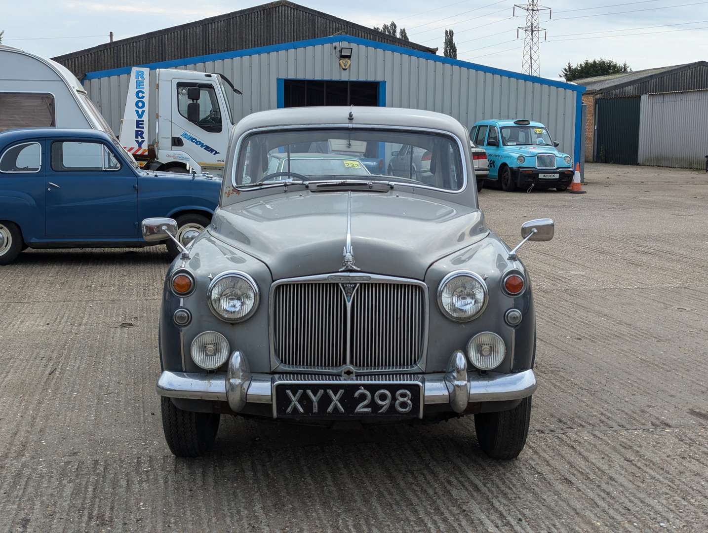 <p>1959 ROVER P4 100</p>