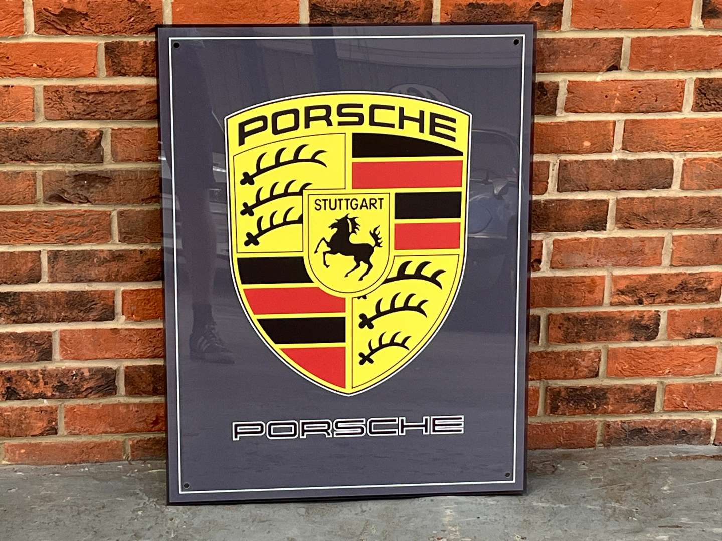 <p>Porsche Emblem Perspex Sign</p>